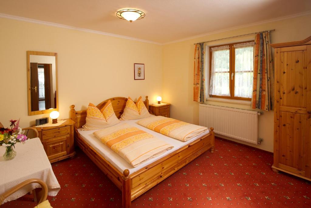 Haus Martina Hotel ราดชตัดท์ ห้อง รูปภาพ